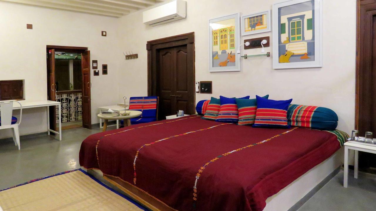 มงคลทาส นี ฮาเวลี 2 บาย เดอะ เฮาส์ ออฟ เอ็มจี Bed & Breakfast อาเมดาบัด ภายนอก รูปภาพ